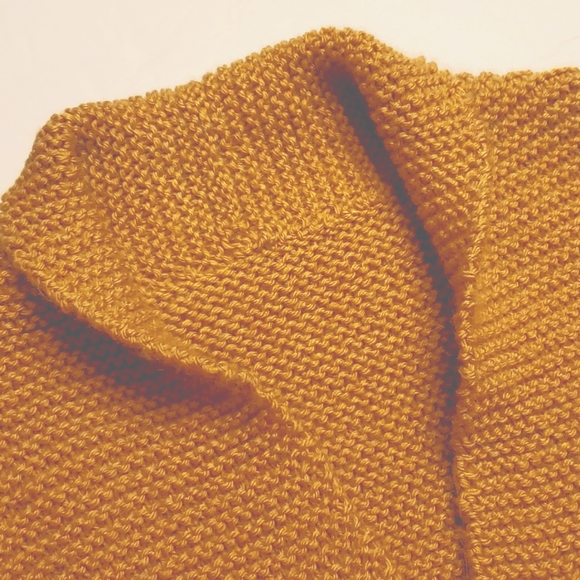 VTG Hand Knitted Acrylic Mary Maxim Pattern Gold Sweater - Picture 7 of 7